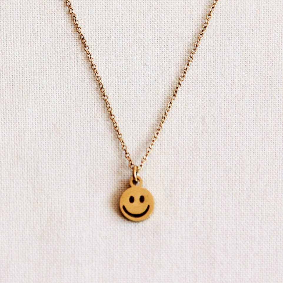 Feine Edelstahlkette mit Smiley – rostfreier Stahl & vergoldet