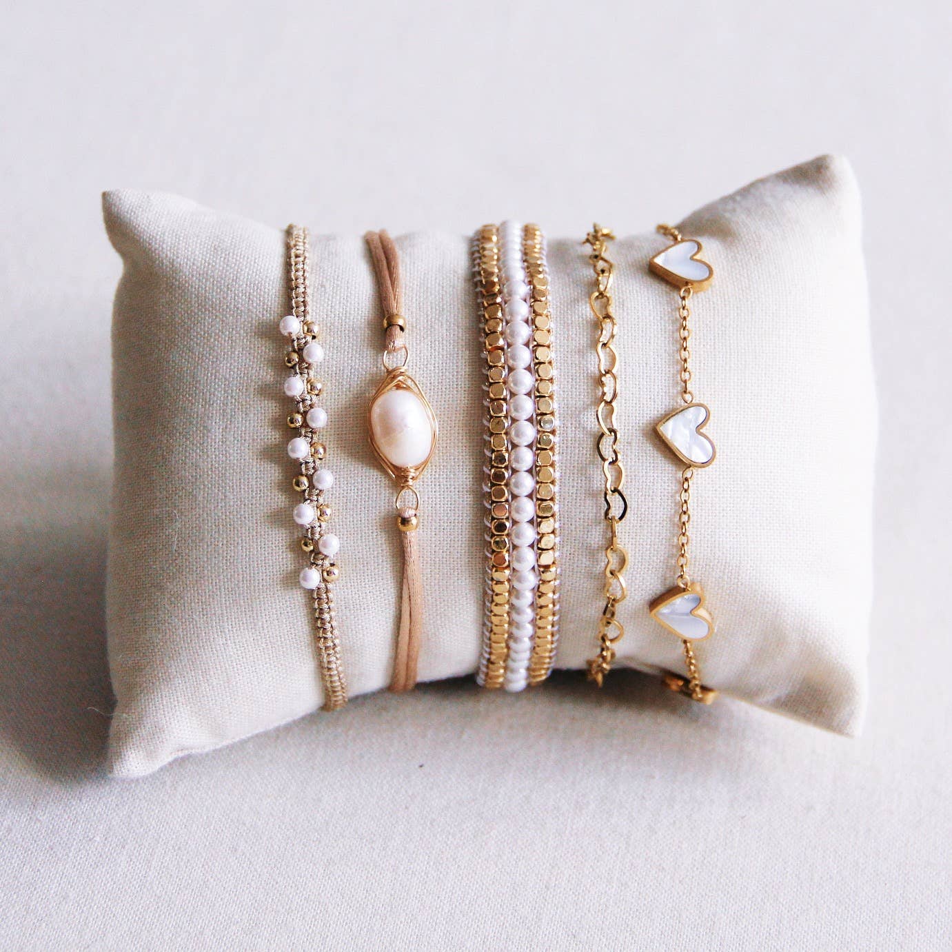 Feines Herzkettenarmband – rostfreier Stahl & vergoldet