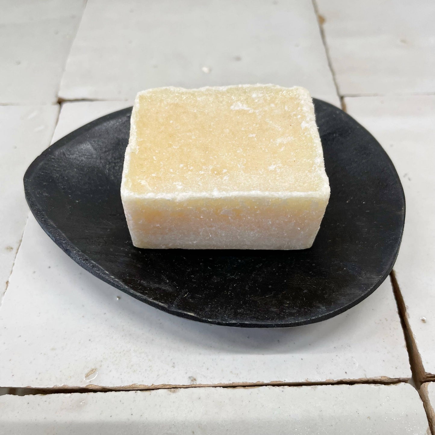 Schale aus Teakholz, z.B. für den Duftblock