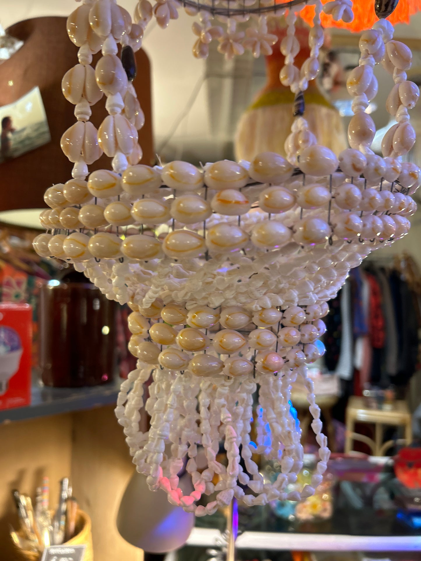 Muschel-Hängedeko im Boho-Stil