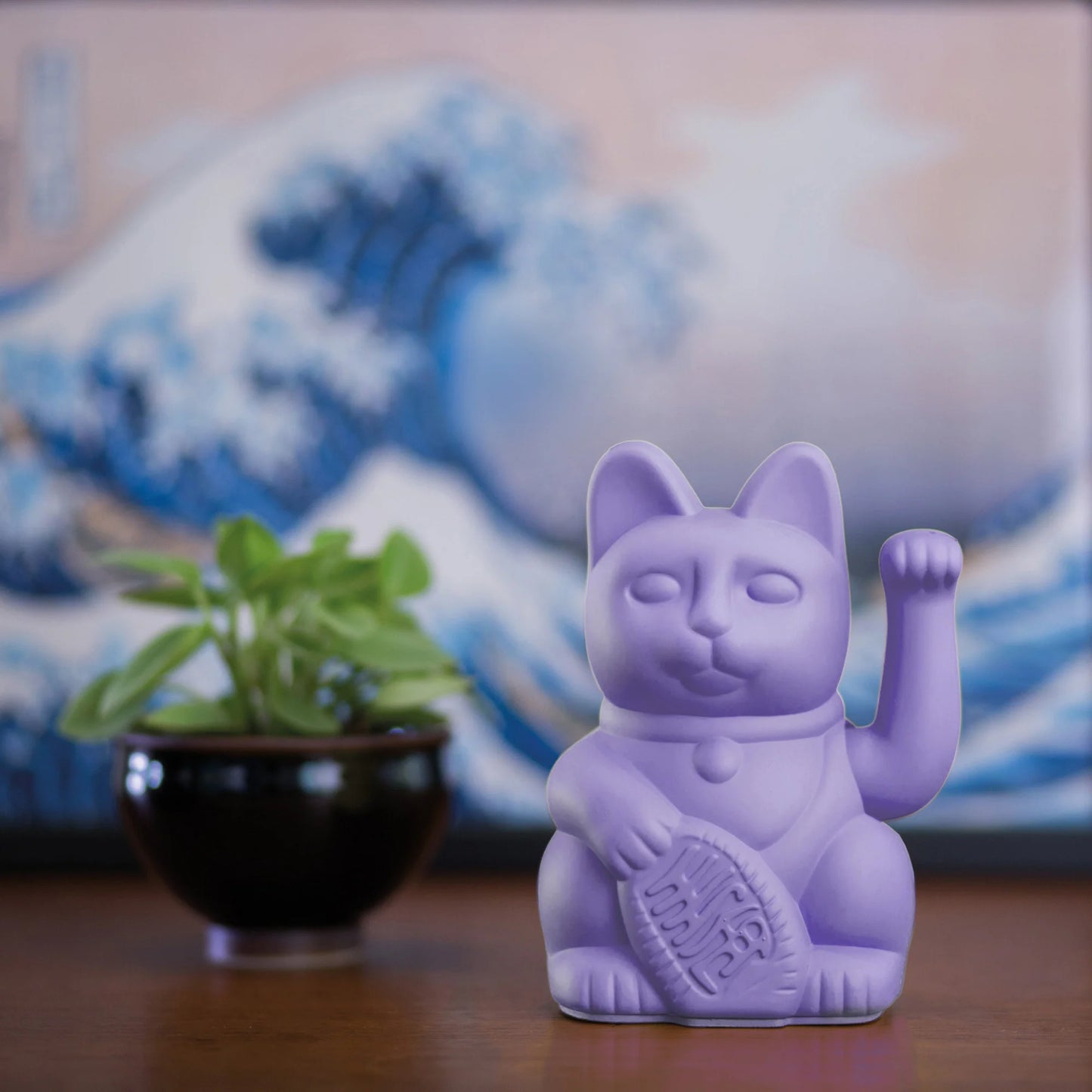 Winkekatze in Lila – Optimismus