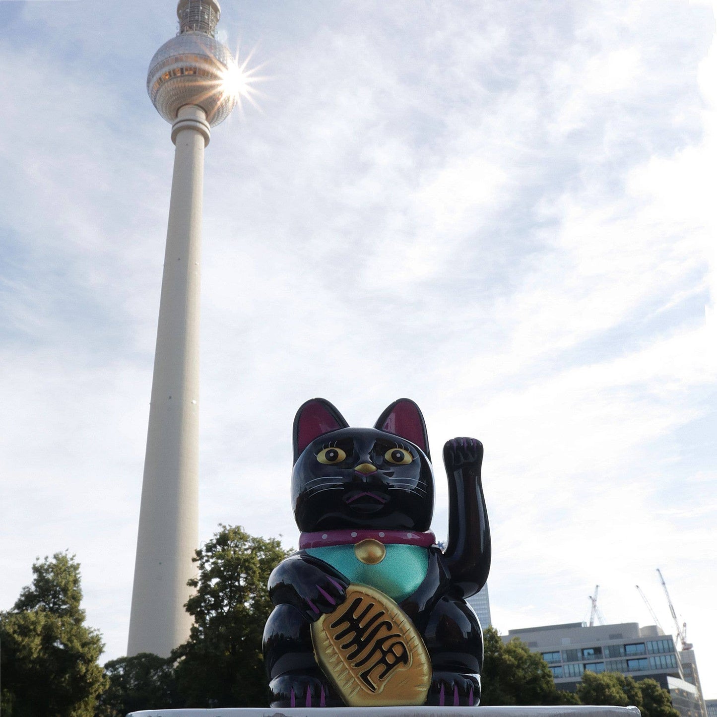 Glückskatze Maneki-neko Winkekatze Solar schwarz 10,5cm