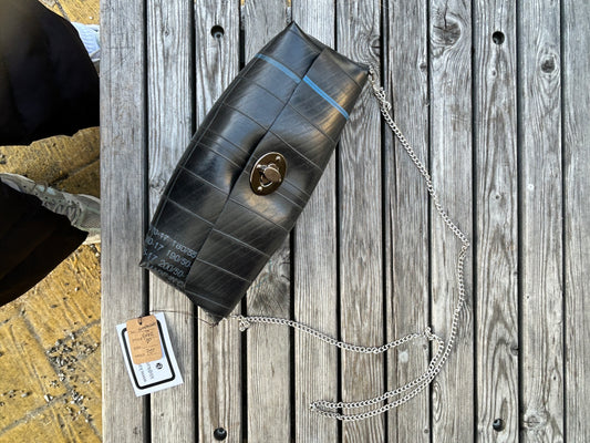Handtasche aus LKW-Schläuchen / Designerin Katcha Bilek