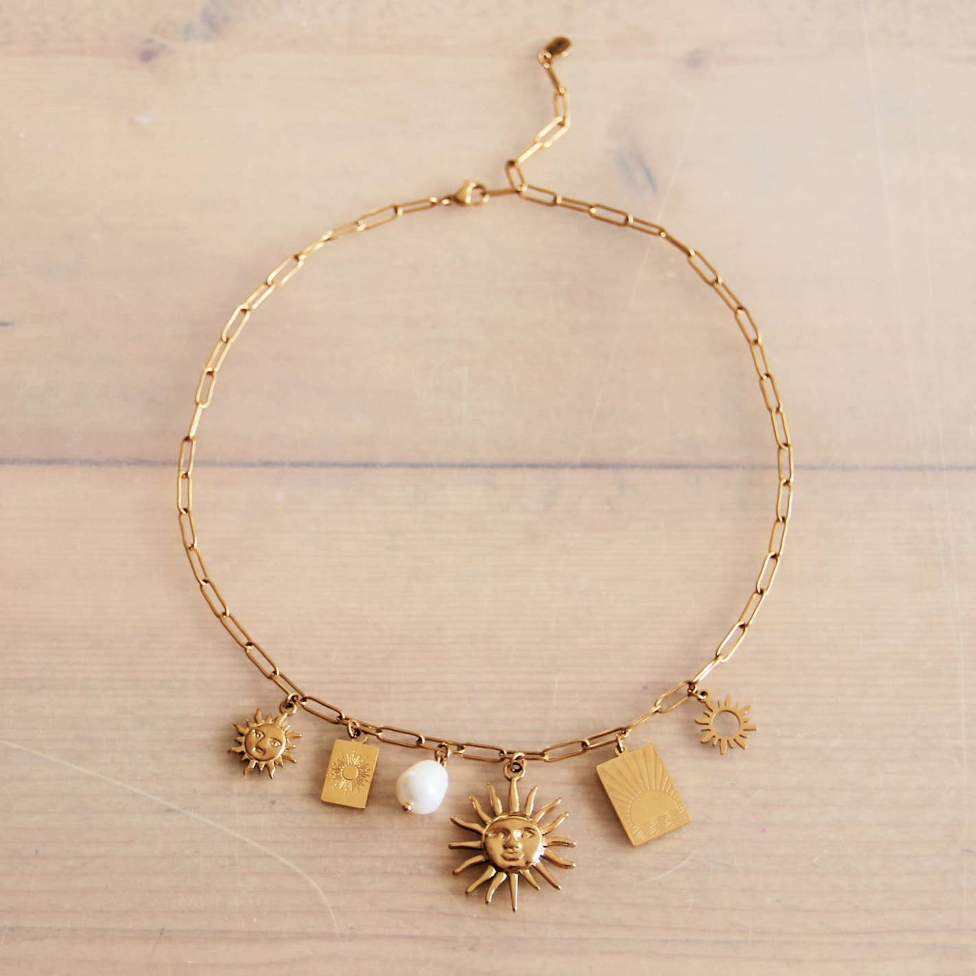 Charmkette „Follow the Sun“ — Gold
