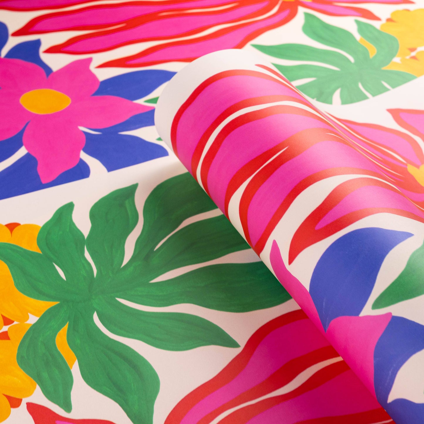 Bromelien-Geschenkpapier von Liv Lee x WWF