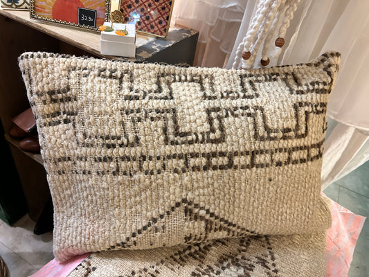 Vintage-Kissen Beni - cremefarben mit Textur: 60 x 40 cm