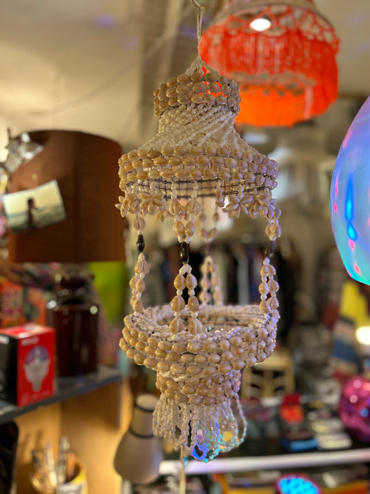 Muschel-Hängedeko im Boho-Stil