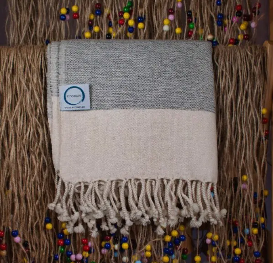 Hamamtuch/Saunatuch/Badetuch mit Fransen aus 100% Baumwolle