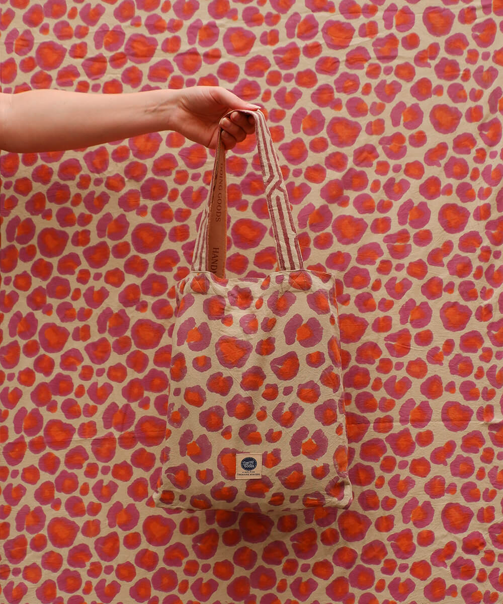 Doing Goods – Pink Leopard Single Plaid