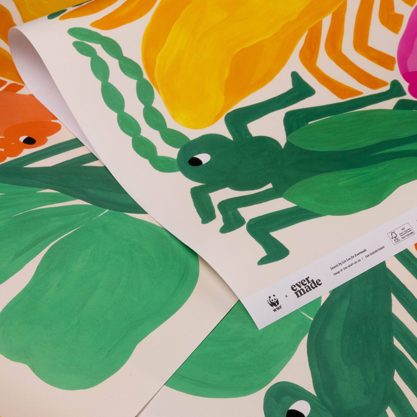 Geschenkpapier „Insekten“ von Liv Lee x WWF